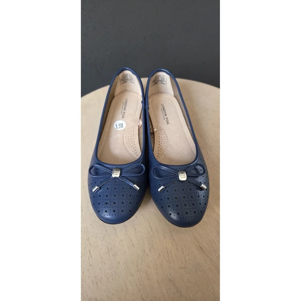 NEW London Fog Collection Navy Flats Bow Silver Detail‎ Size 8.5M
